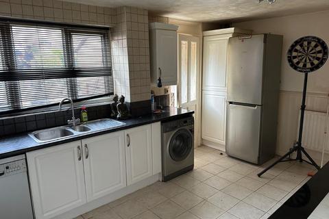 3 bedroom terraced house for sale, 8 Lovell Park View, Leeds, West Yorkshire, LS7 1DA