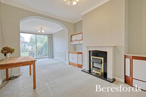 3 bedroom semi-detached house for sale, Winifred Avenue, Hornchurch, RM12