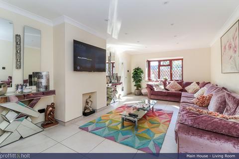 5 bedroom detached house for sale, Hampden Way, Watford, WD17