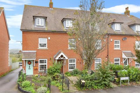 3 bedroom townhouse for sale, Hall Road, Wouldham, Rochester, Kent