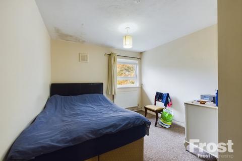 2 bedroom apartment for sale, Addlestone Park, Addlestone, Surrey, KT15