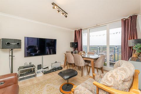 3 bedroom flat for sale, Bury Street, London