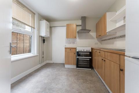 1 bedroom apartment to rent, Edgington Road, London SW16