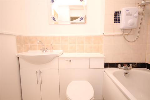 1 bedroom flat to rent, Cotton Avenue, North Acton, W3 6YG