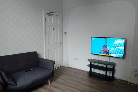 5 bedroom terraced house to rent, Swansea SA1