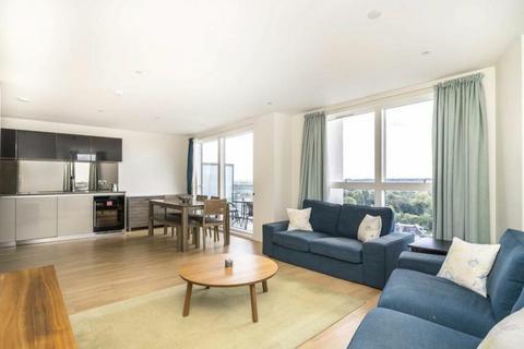 3 bedroom apartment for sale, Pump House Crescent, Kew Bridge, Brentford, London, TW8