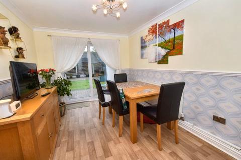 2 bedroom house for sale, Whincover Bank, Leeds, West Yorkshire