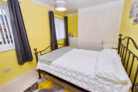 2 bedroom house for sale, Whincover Bank, Leeds, West Yorkshire