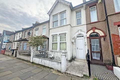 3 bedroom terraced house for sale, Pelham Road,  Ilford, IG1