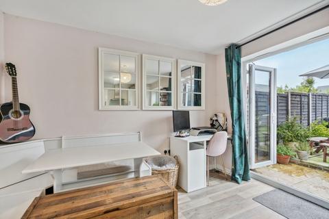 7 Albert Beckhelling Drive, Wantage, OX12 8GP