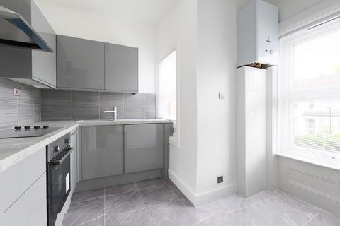 134c Stapleton Hall Road, London, N4 4QB