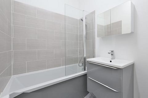 134c Stapleton Hall Road, London, N4 4QB