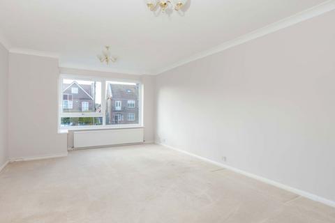 2 bedroom flat to rent, Heene Road, Worthing BN11