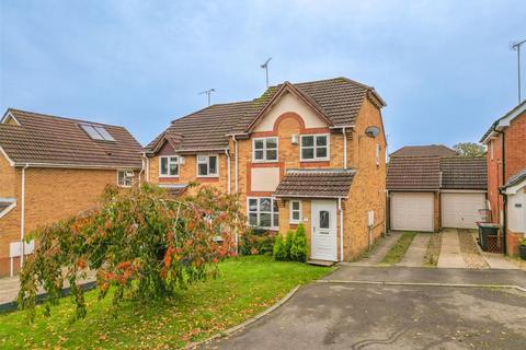 3 bedroom semi-detached house for sale, Walnut Close, Nuneaton, Warwickshire