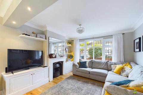 5 bedroom semi-detached house for sale, Norfolk Gardens, Bexleyheath, Kent, DA7