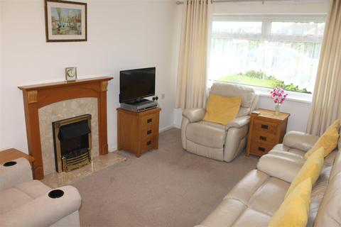 2 bedroom semi-detached bungalow for sale, Skelton Crescent, Market Weighton, York