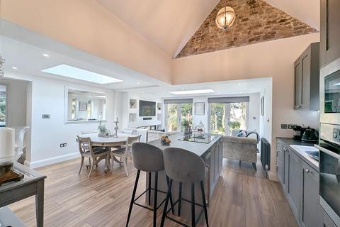 undefined, Puckpool Hill, Seaview/Ryde Outskirts, PO33 1PJ