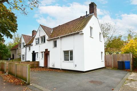 5 bedroom semi-detached house to rent, Bowthorpe Road, Norwich, NR5