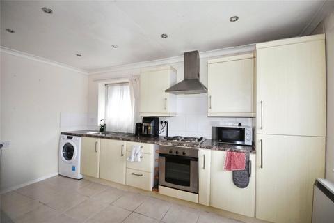 2 bedroom maisonette to rent, Ivydene Road, Reading RG30