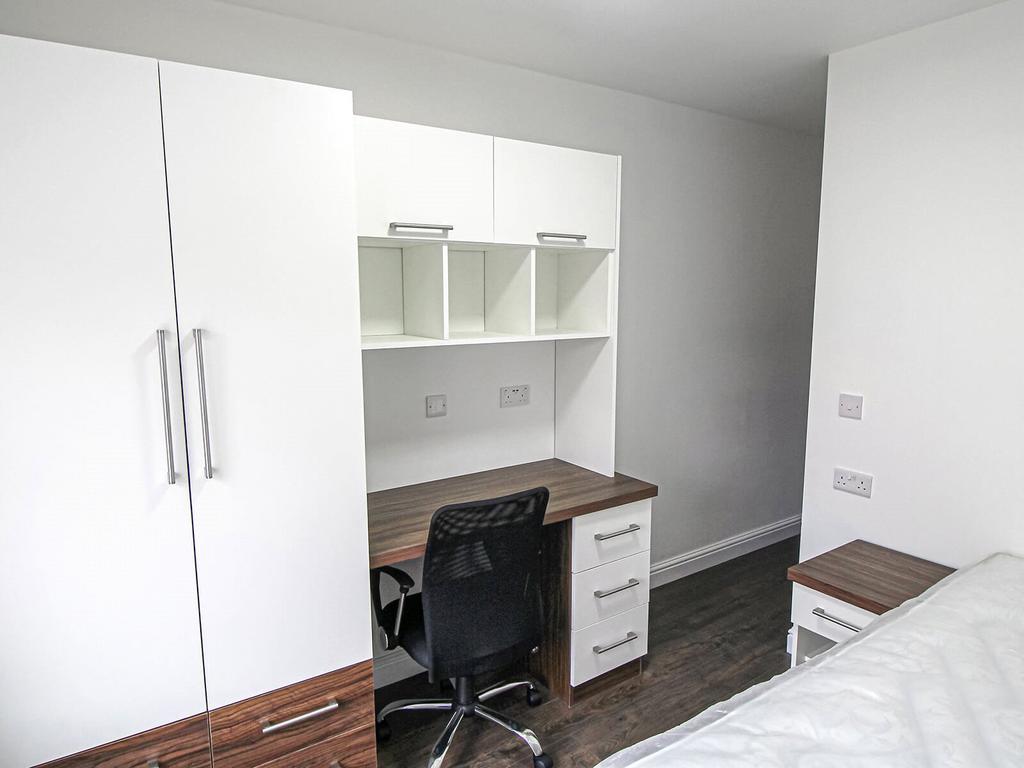 Apartment in York - View 5