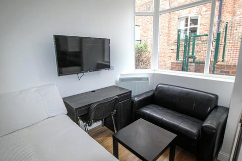 undefined, Apt 4, George House, Piccadilly Court YO1