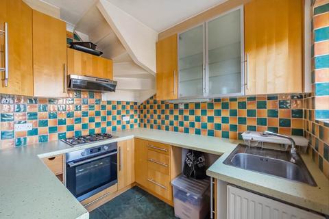 3 bedroom semi-detached house for sale, Leeds Road, Heckmondwike