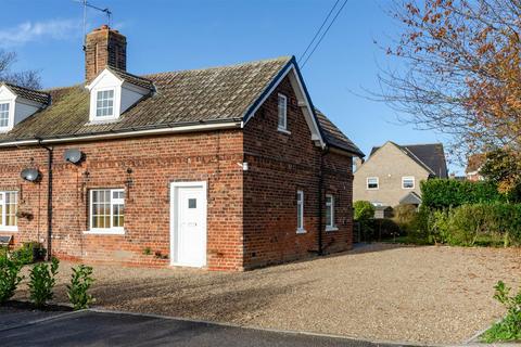 3 bedroom cottage to rent, Enholmes Lane, Patrington, Hull