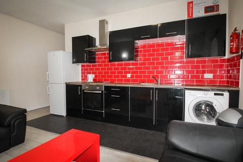 3 bedroom apartment to rent, Apt 3, 31 Clarendon Road, 31 Clarendon Road LS2