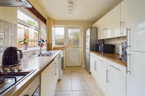 103 Darlton Drive, Arnold, Nottingham, NG5 7LX