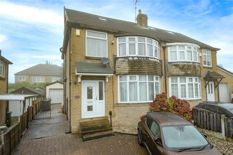 25 Carr Manor Mount, Leeds, LS17 5DG