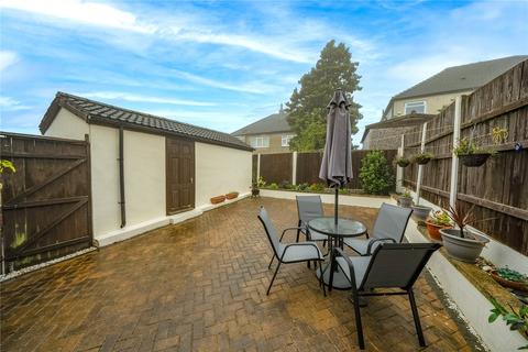 25 Carr Manor Mount, Leeds, LS17 5DG
