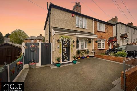 3 bedroom semi-detached house for sale, Highfield Road, Dudley