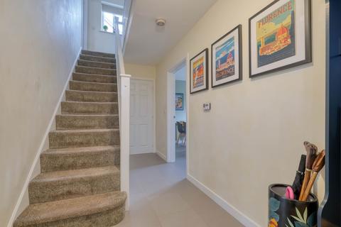42 Burrington Close, Redditch, B97 6HE