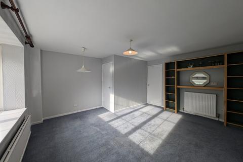 2 bedroom end of terrace house to rent, Cliff Park Avenue, Wakefield, West Yorkshire, WF1