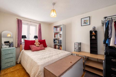 2 bedroom flat for sale, Chester House, Birch Park, York, YO31