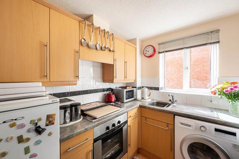 2 bedroom flat for sale, Chester House, Birch Park, York, YO31