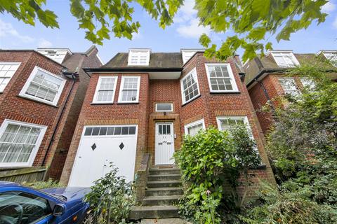 3 bedroom flat to rent, Dartmouth Road, London NW2