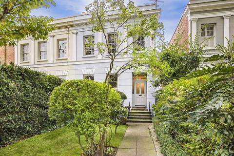 4 bedroom semi-detached house for sale, London Road, Cheltenham