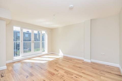 1 bedroom flat to rent, Rye Lane, Peckham, London, SE15