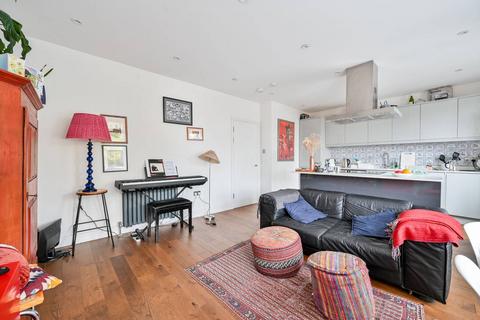 2 bedroom flat to rent, Hanover Park, Peckham, London, SE15