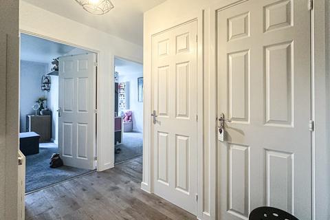 8 Furs Close, Monkton Heathfield, Taunton, TA2 8GH