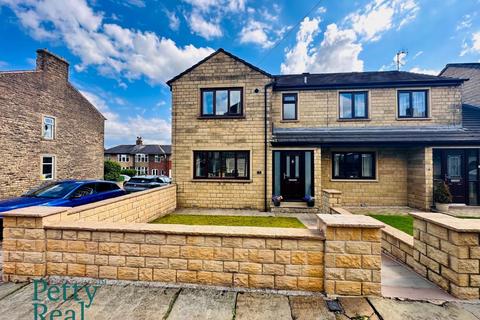 3 bedroom townhouse for sale, Swanfield Terrace, Colne