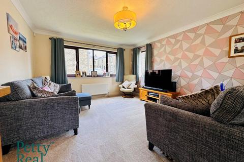 3 bedroom townhouse for sale, Swanfield Terrace, Colne