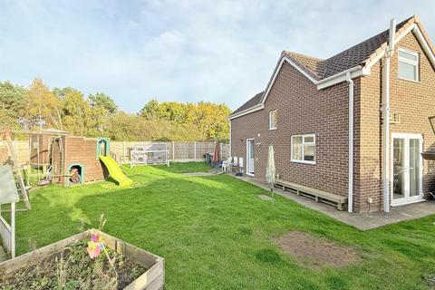 3 bedroom detached house for sale, Partridge Close, Sundorne, Shrewsbury