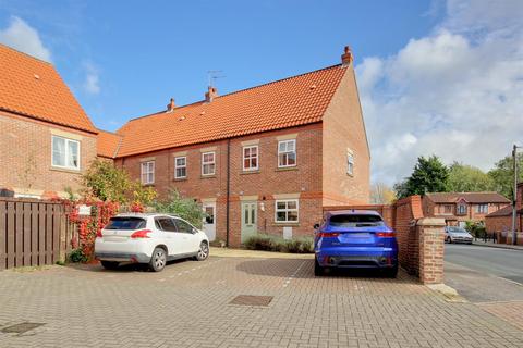 3 bedroom end of terrace house for sale, Marin Court, Beverley