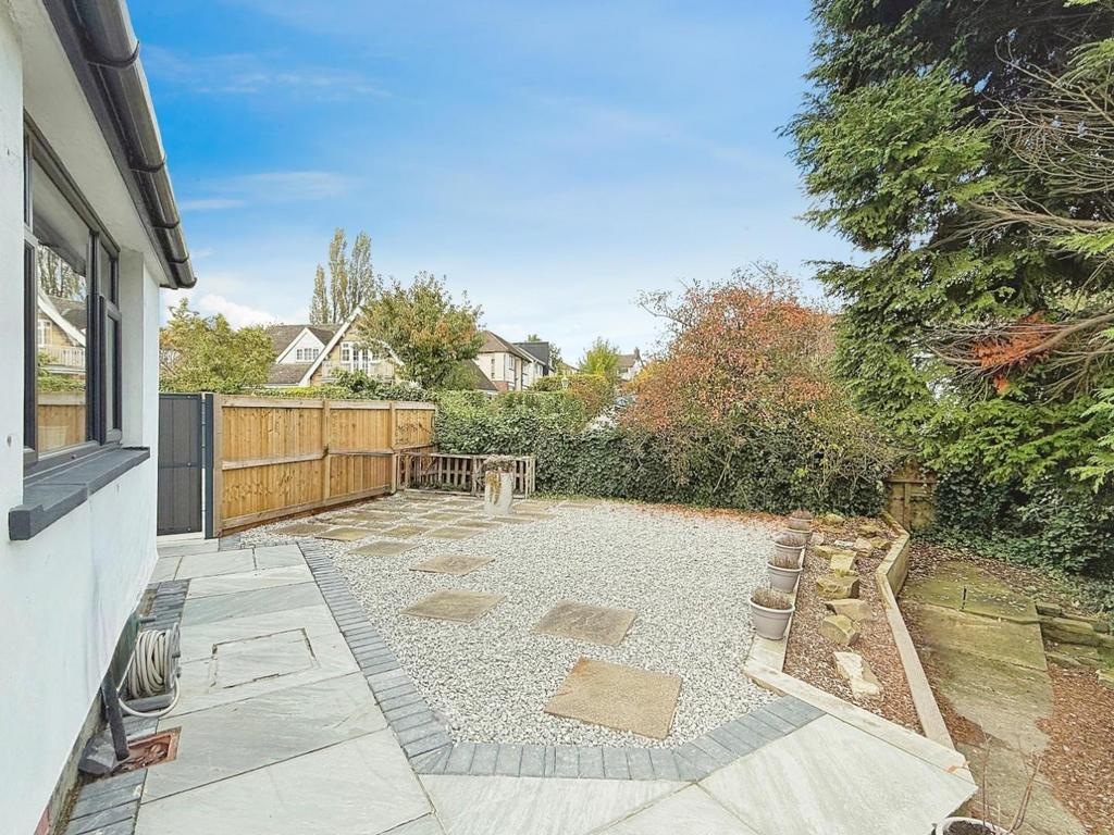Side patio