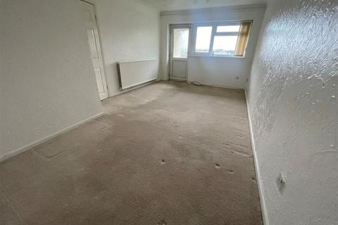 2 bedroom flat for sale, Granby Close, Llanelli