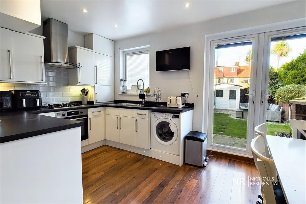 Kitchen/Dining Room Extra