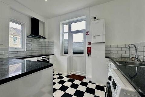 2 bedroom apartment to rent, North Road East, Plymouth, Plymouth