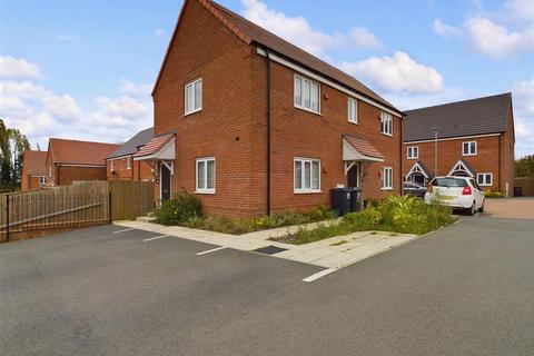 2 bedroom maisonette for sale, Nicholson Close, Redhill NG5